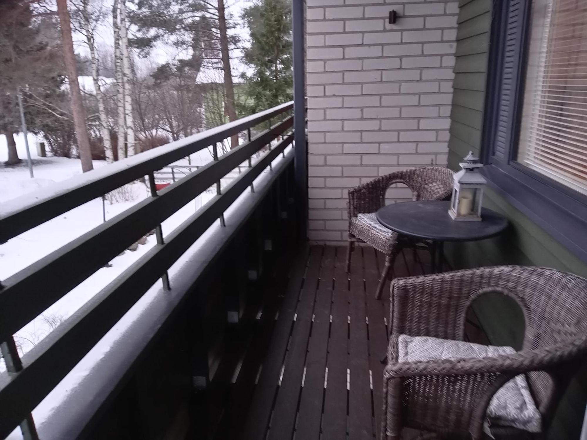 Huoneita Puusaunalla Homestay Oulu